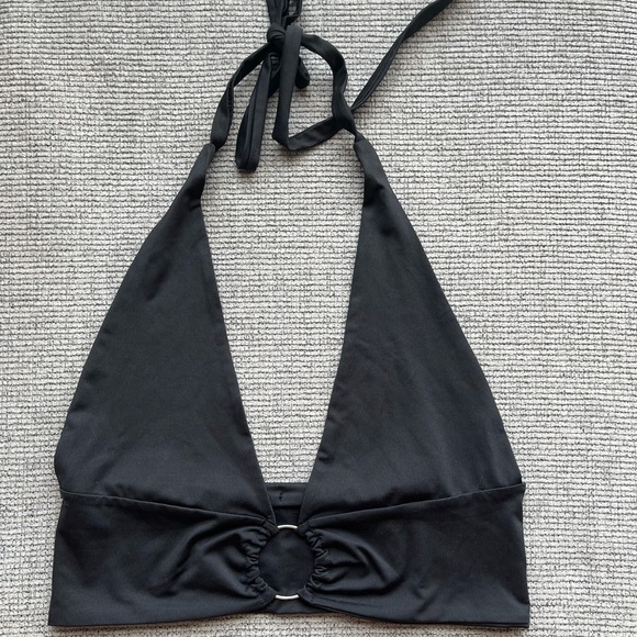 halter top 🥀 - Picture 2 of 6